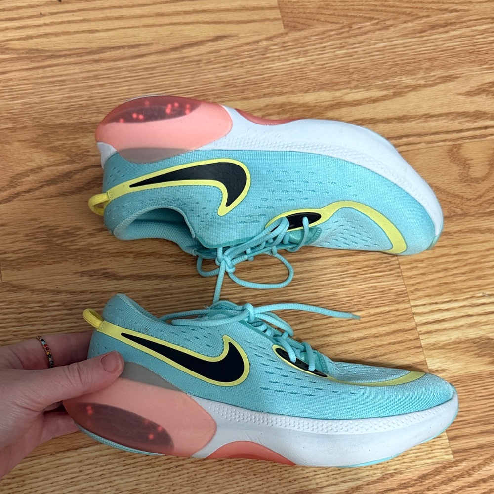Nike Dual Fusion Joyride